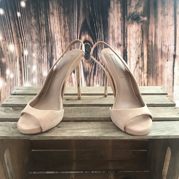 BCBG MAXAZRIA HEELS - Picture 1 of 13